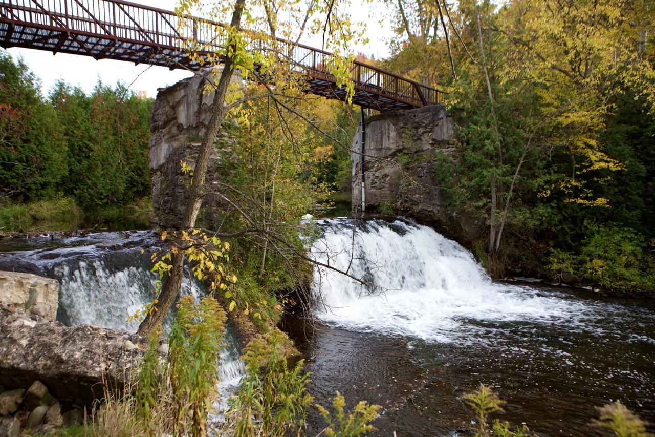 Forks Of The Credit Inn Orangeville Luaran gambar